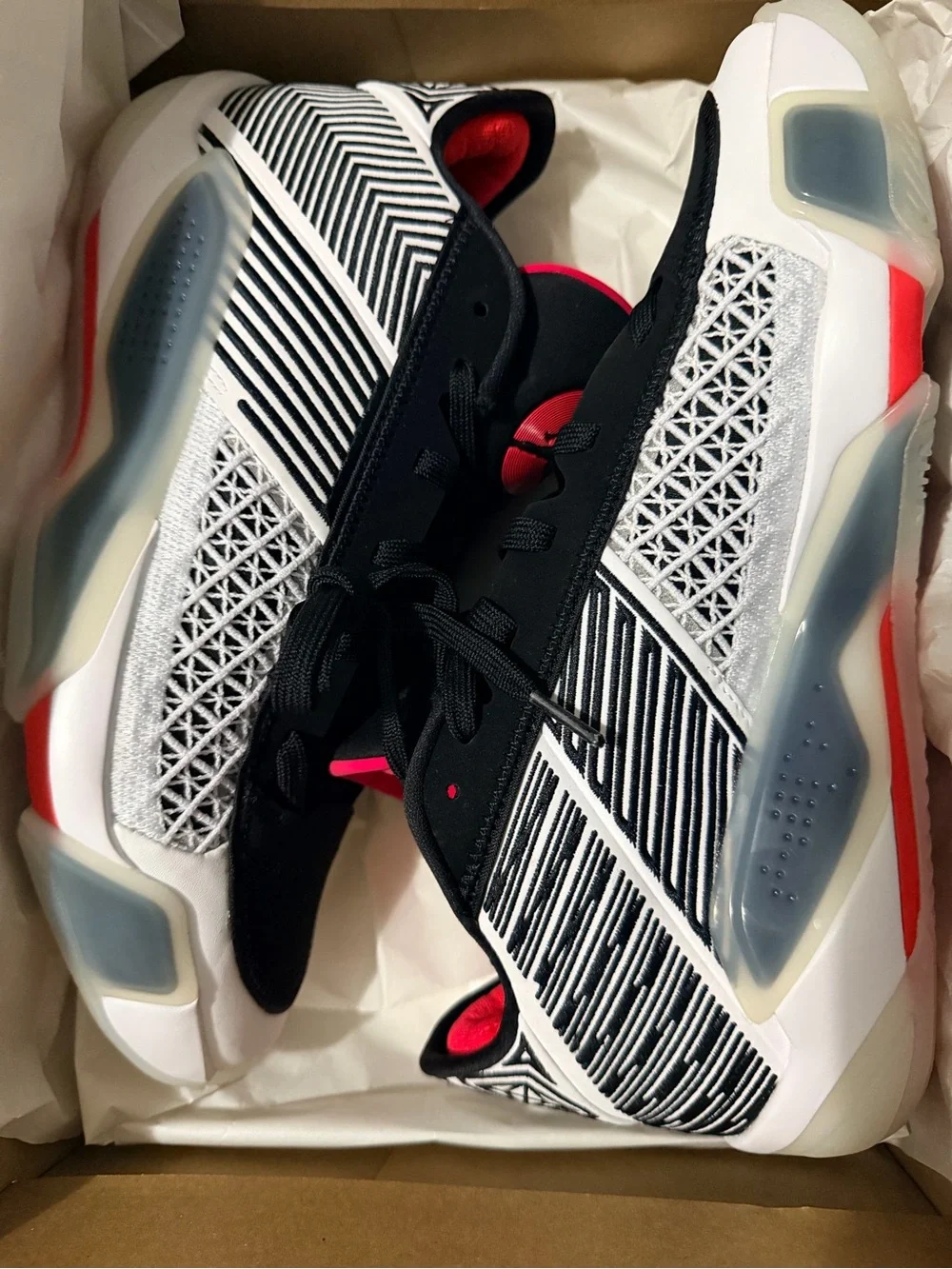 AIR JORDAN XXXVIII LOW